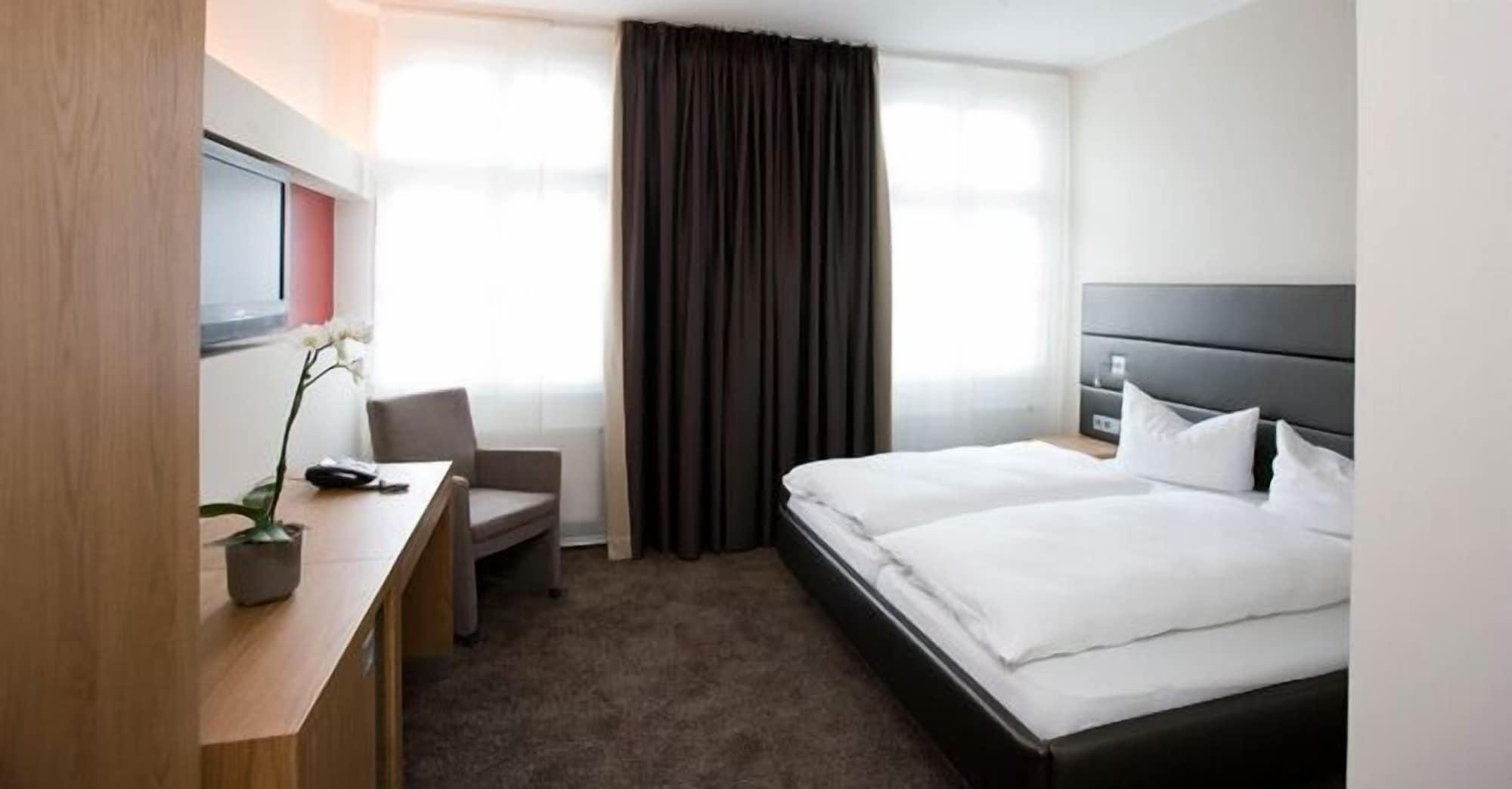 Hotel Graefrather Hof Золинген Экстерьер фото