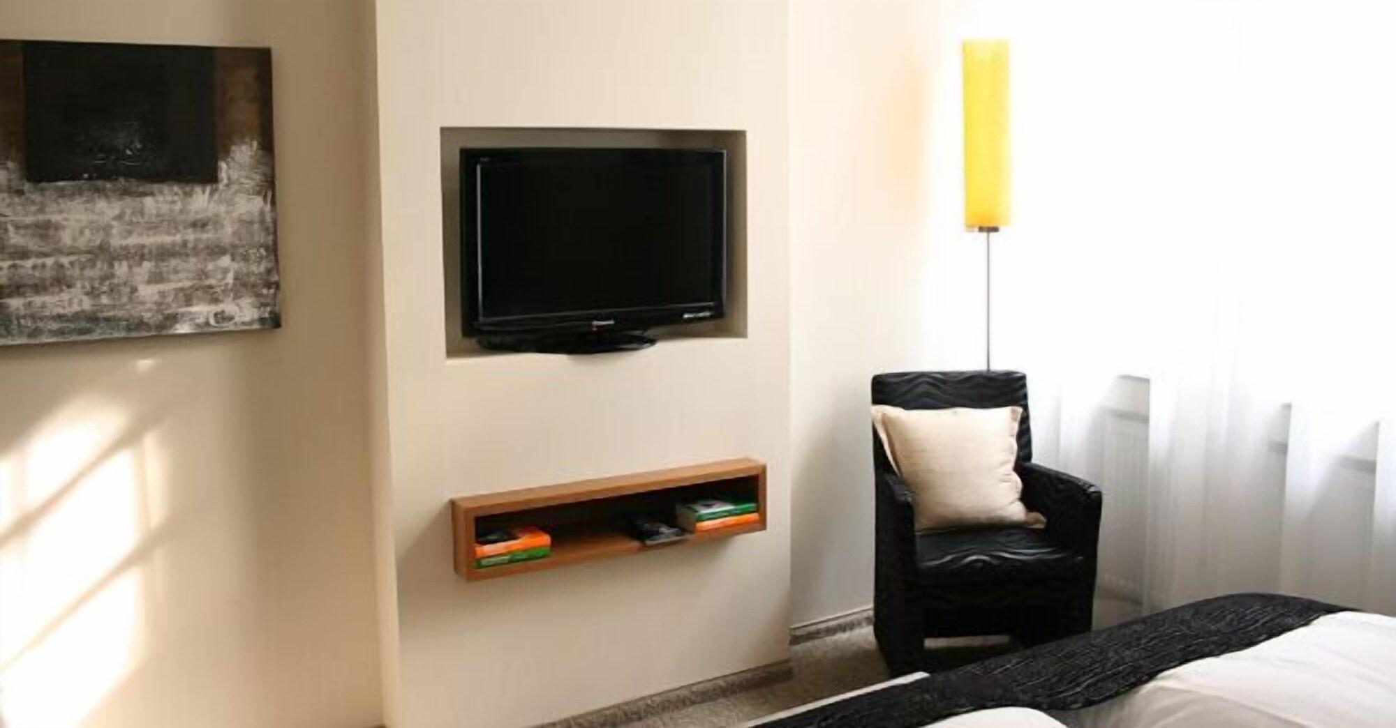 Hotel Graefrather Hof Золинген Экстерьер фото