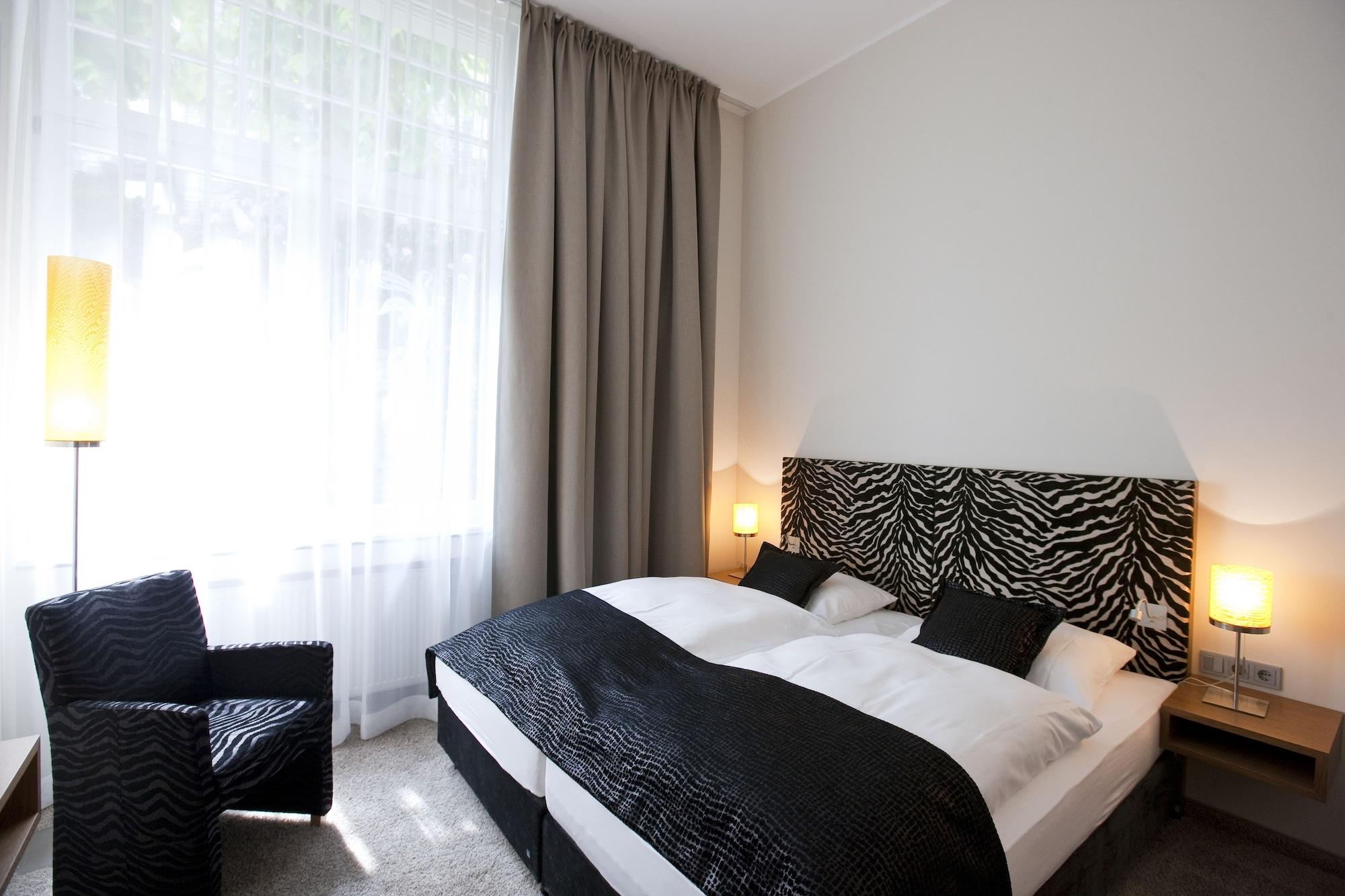 Hotel Graefrather Hof Золинген Экстерьер фото
